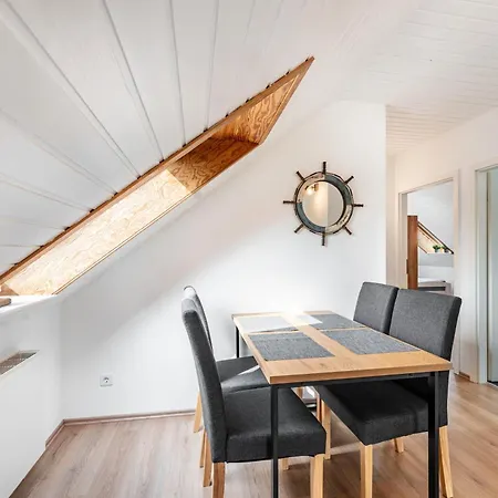 Zwischen Den Wellen * Oldenburg in Holstein